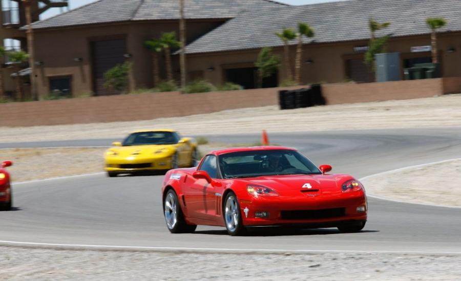  Chevrolet Corvette Grand Sport 2010 года  (фото 24 из 64)